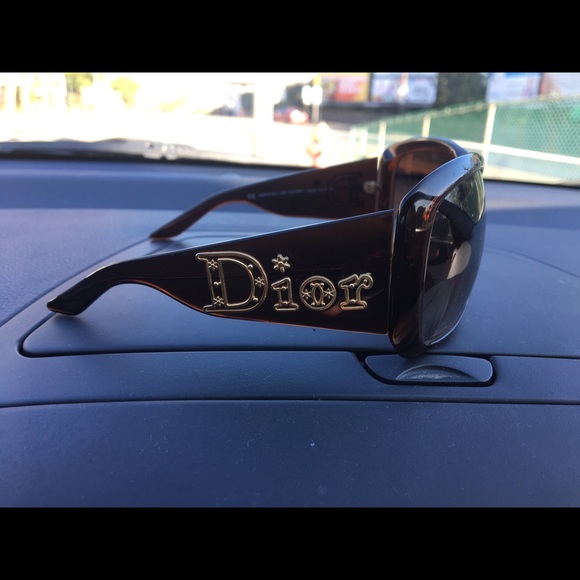 DIOR SUNGLASSES - Picture 8 of 9